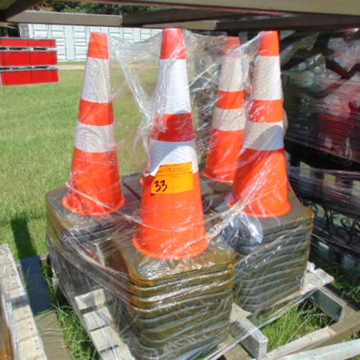 (50) HIGHWAY SAFETY CONES