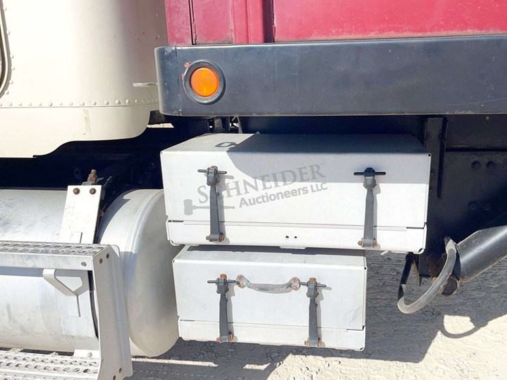1989-freightliner-tandem-axle-grain-truck-image-77