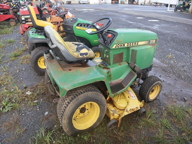 john-deere-318-image-8