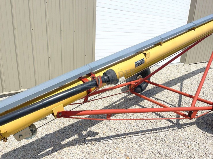 westfield-7"x31'-transport-auger-image-24