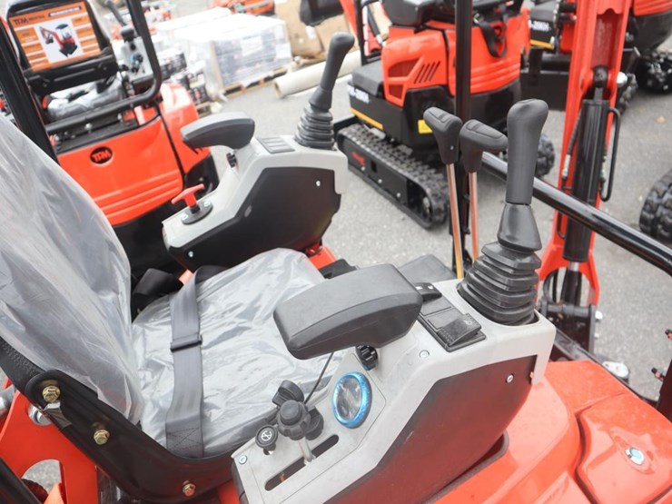tpm-18hh-mini-excavator-image-10
