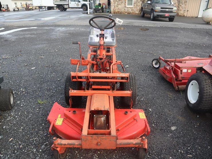 gravely-master-zero-turn-mower-image-3