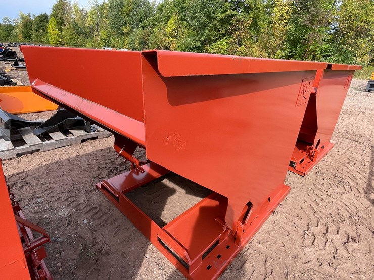 #5075-•-self-dumping-hopper-with-fork-pockets-image-1