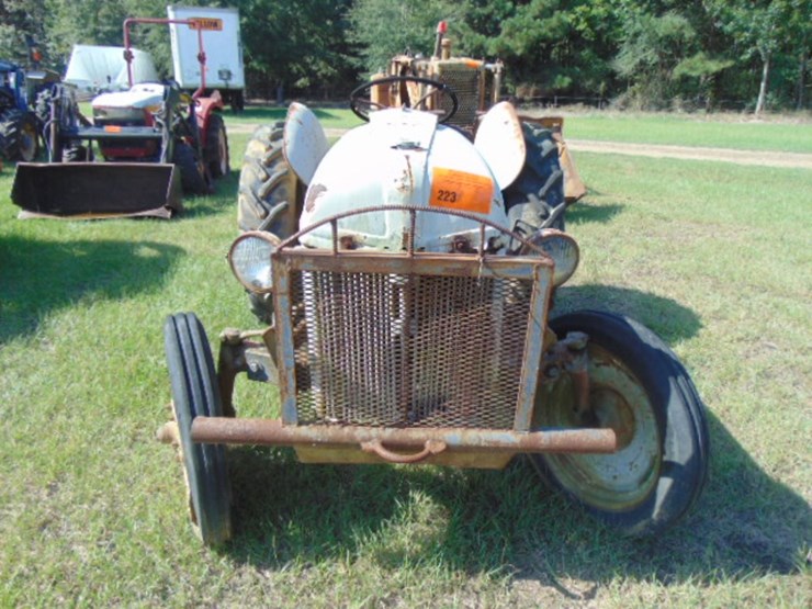ford-8n-image-2
