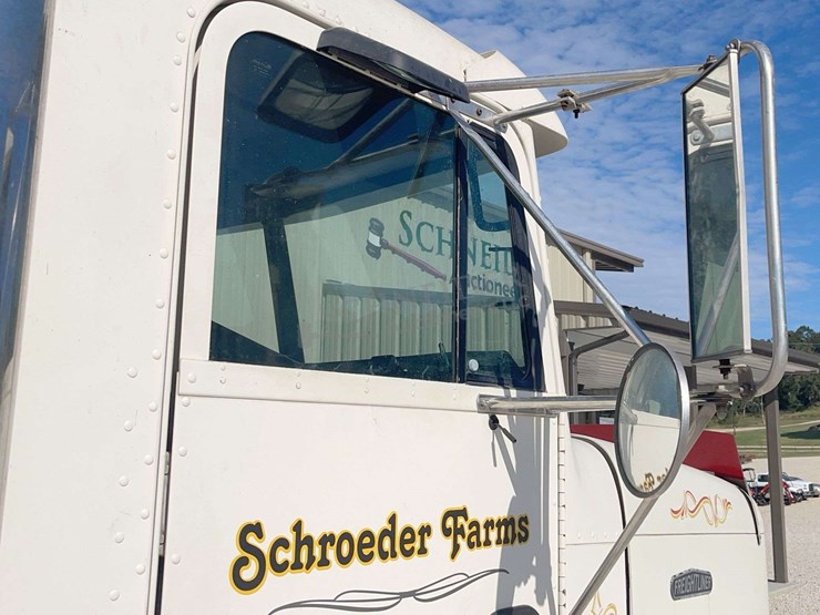 1989-freightliner-tandem-axle-grain-truck-image-21