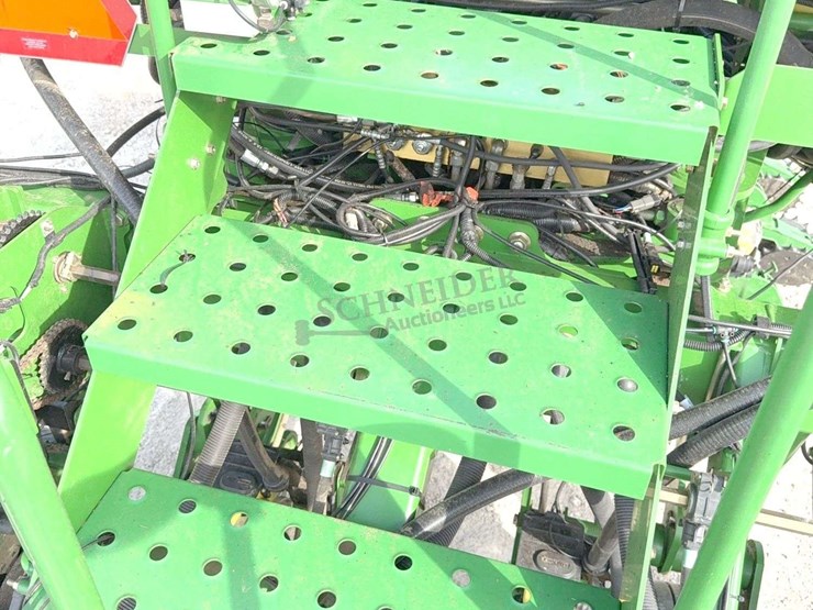 john-deere-1790-image-47