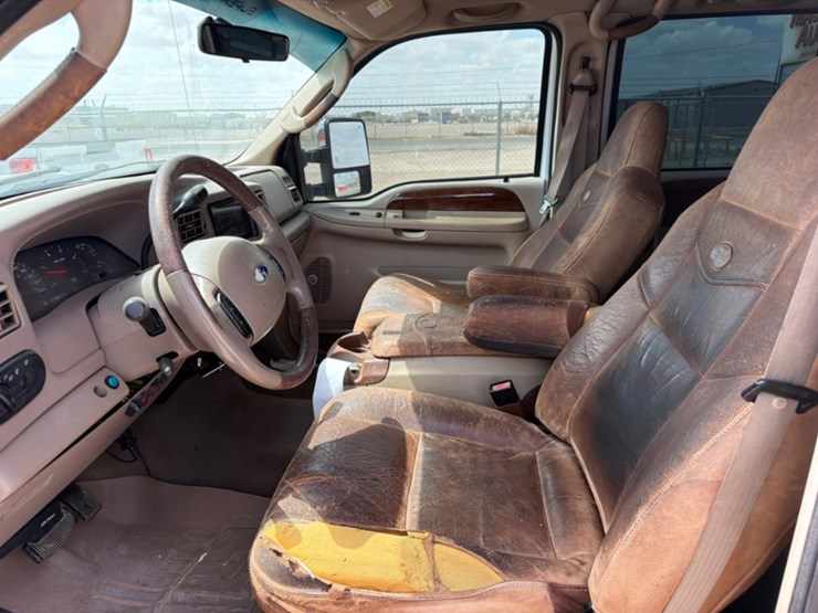 2004-ford-f350-image-11