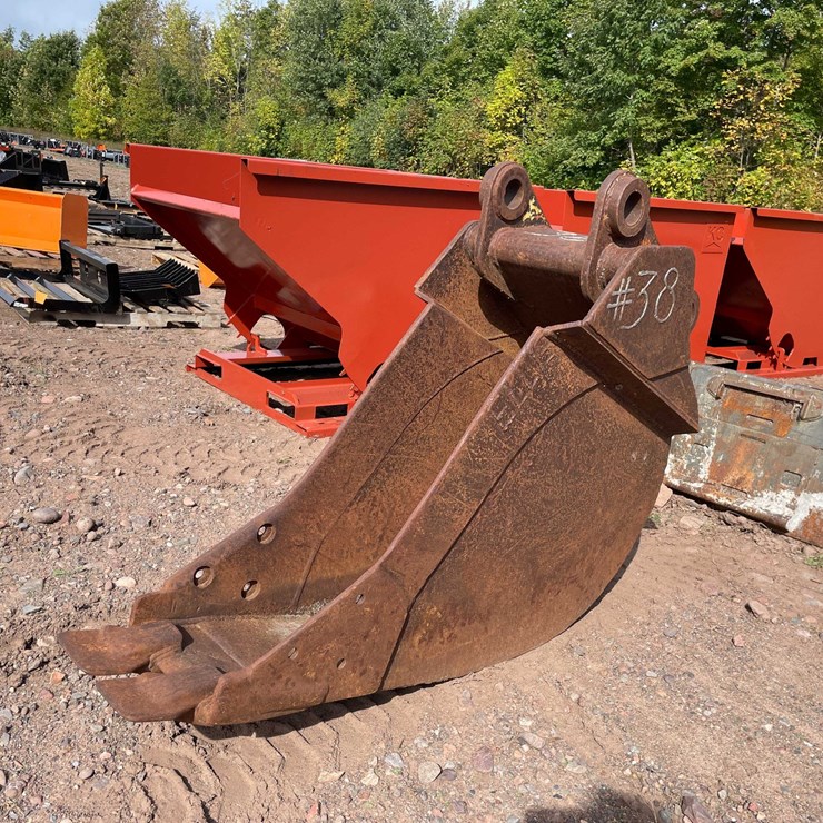 #5073 • Excavator Bucket