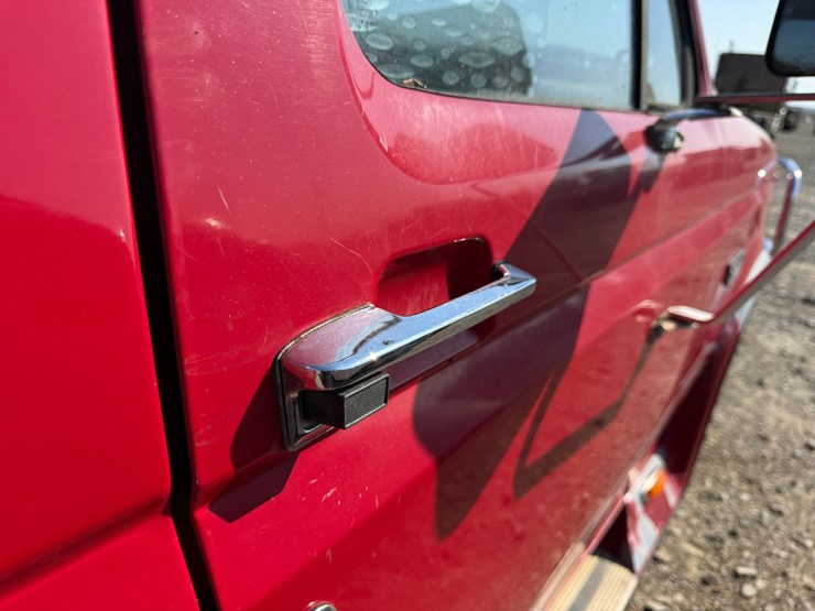 1996-ford-f350-image-40