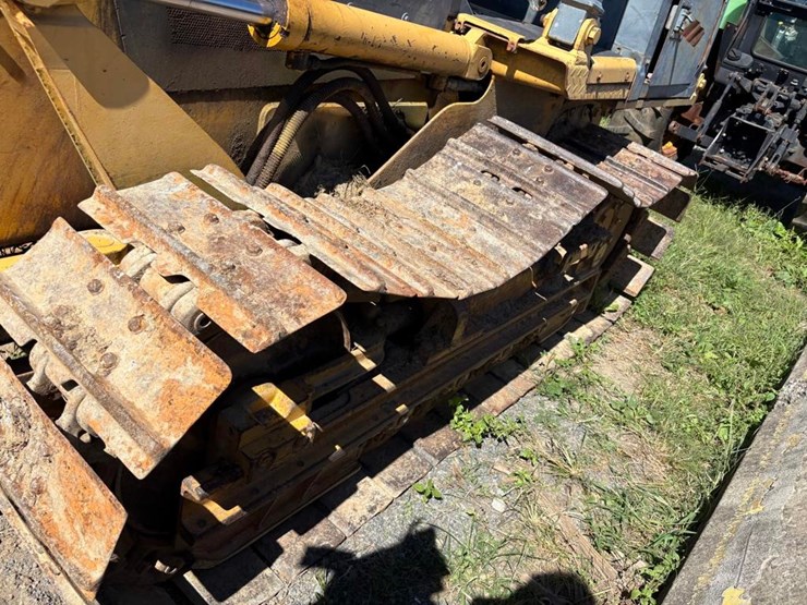 komatsu-d32e-1-image-6