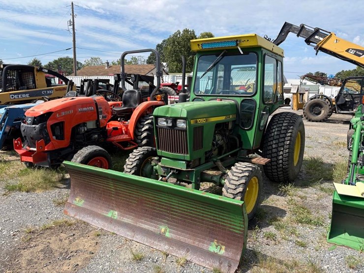 john-deere-1050-image-3