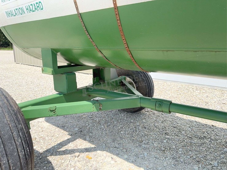 1,000-gallon-anhydrous-wagon-image-18