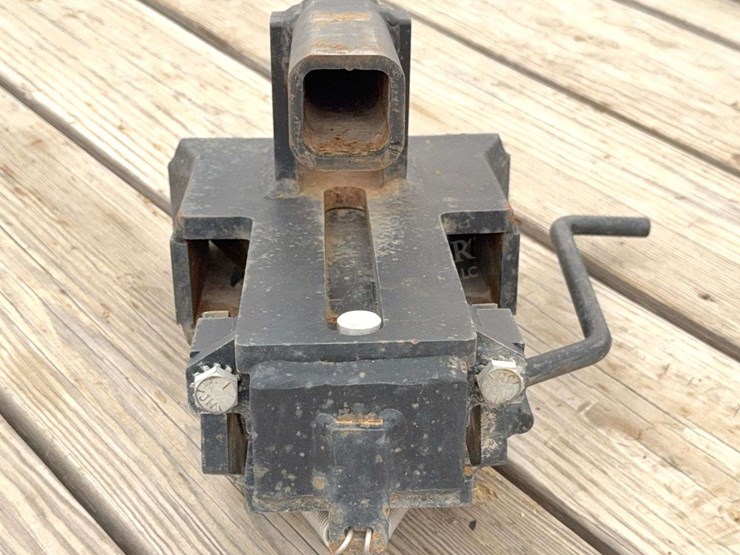 schuck-cushion-hitch-for-2"-receiver-hitch-image-3