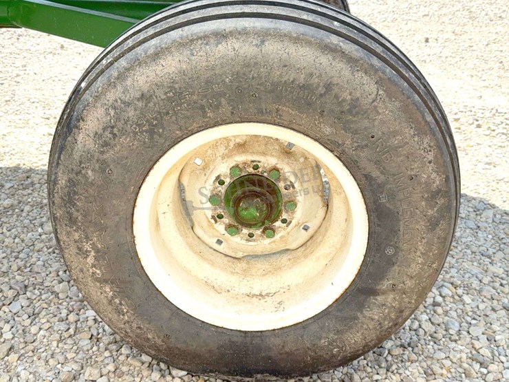 1,000-gallon-anhydrous-wagon-image-21