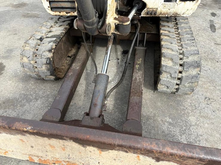 bobcat-331-image-7