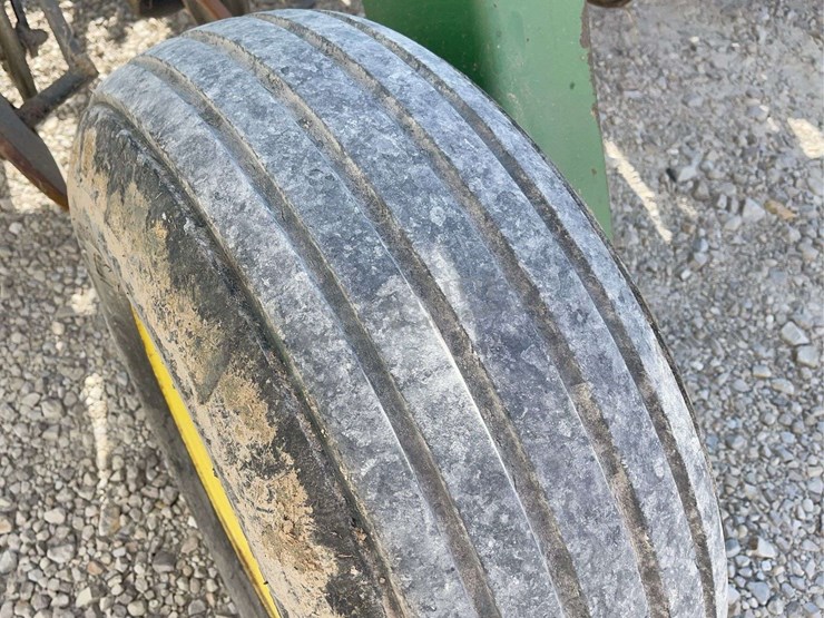 john-deere-750-image-35