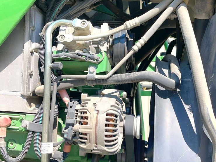 2010-john-deere-4630-image-22