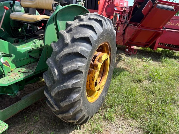 john-deere-2155-image-15