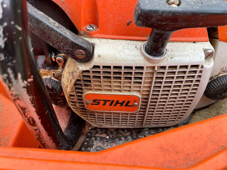 #5402-•-(1)-john-deere-leaf-blower-&-(2)-stihl-chain-saws-image-3