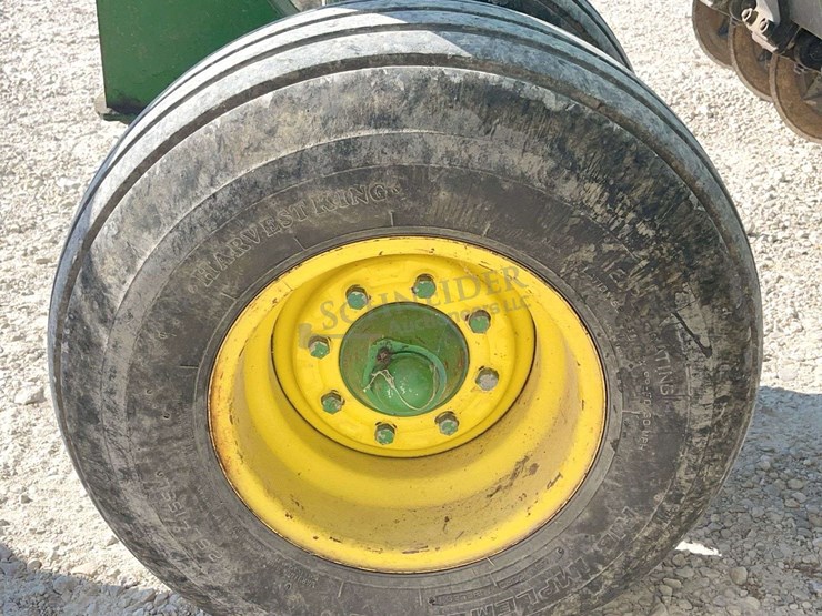 john-deere-750-image-17