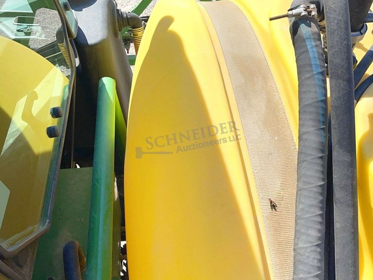 2010-john-deere-4630-image-34