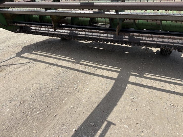 john-deere-300-image-9