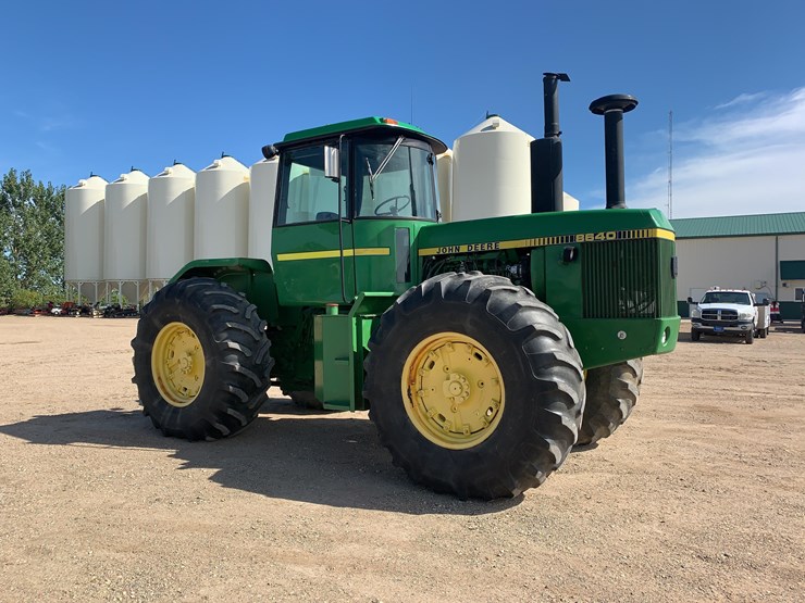 john-deere-8640-image-4