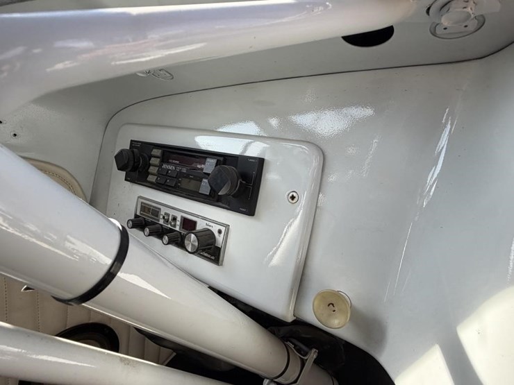 offsite--1949-willy's-jeepster-image-10