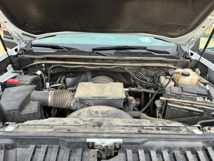 2024-chevrolet-silverado-3500hd-image-15