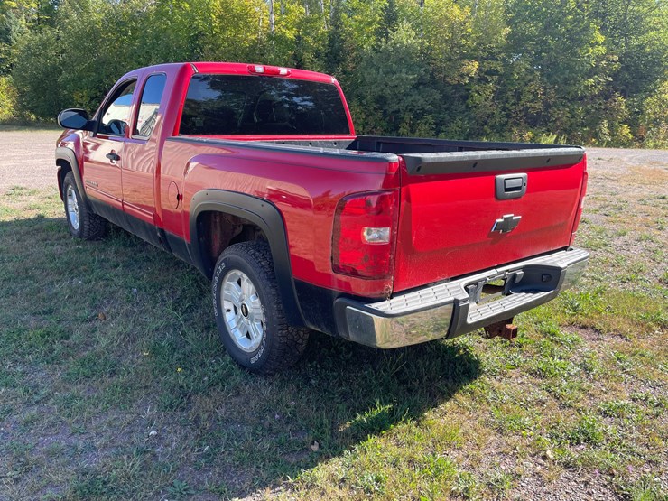 2010-chevrolet-1500-image-7