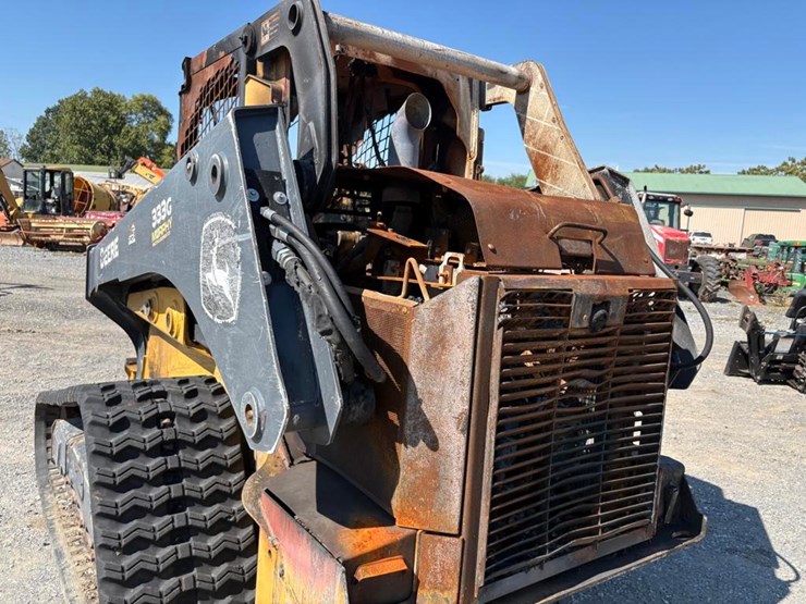 deere-333g-image-8
