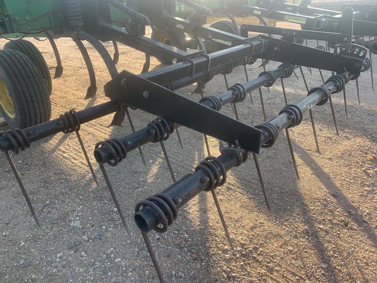 john-deere-1650-image-16