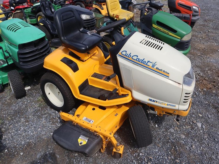 cub-cadet-gt2523-image-1