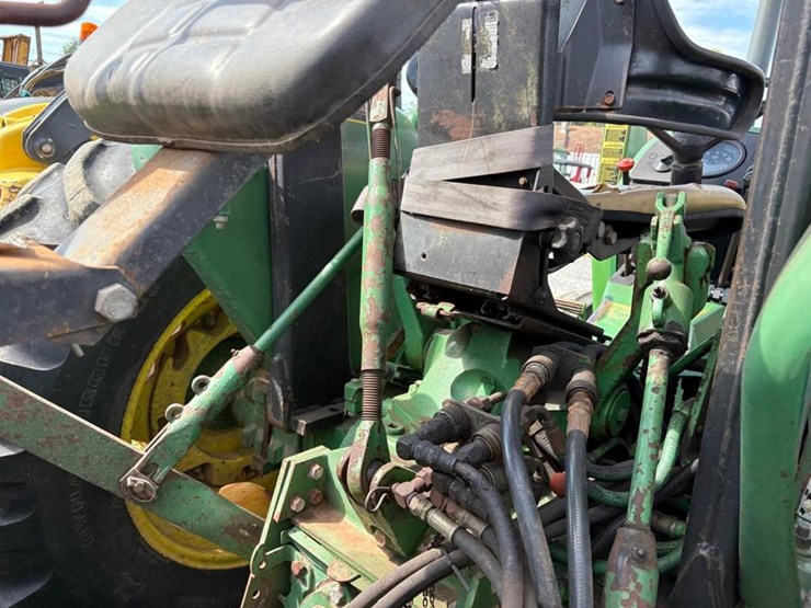 john-deere-2155-image-26
