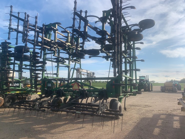 john-deere-1650-image-4