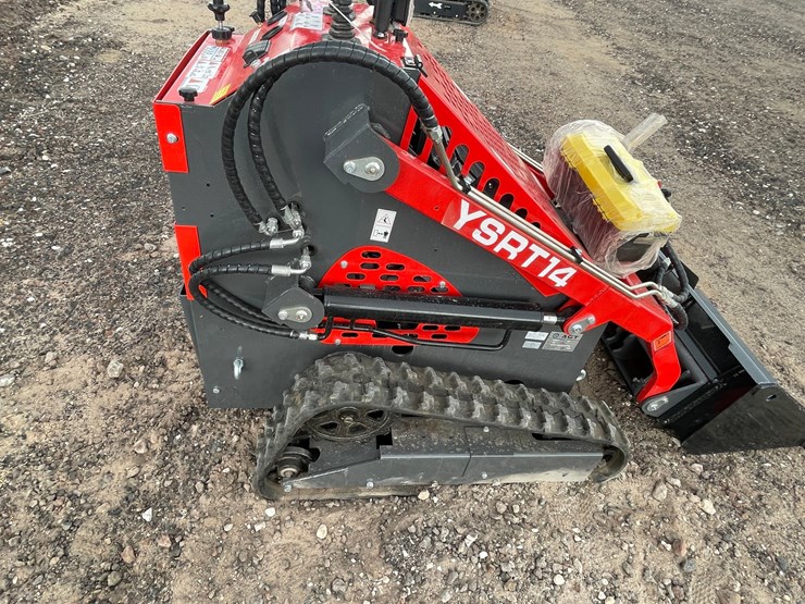 #2036-•-unused-mini-track-loader-image-35