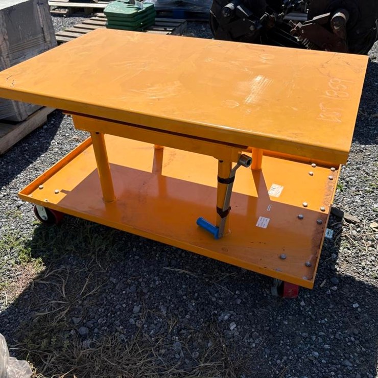 Manual Lift Table