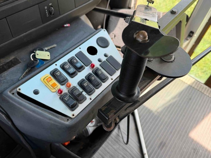 2012-chevrolet-20-passenger-school-bus-image-14
