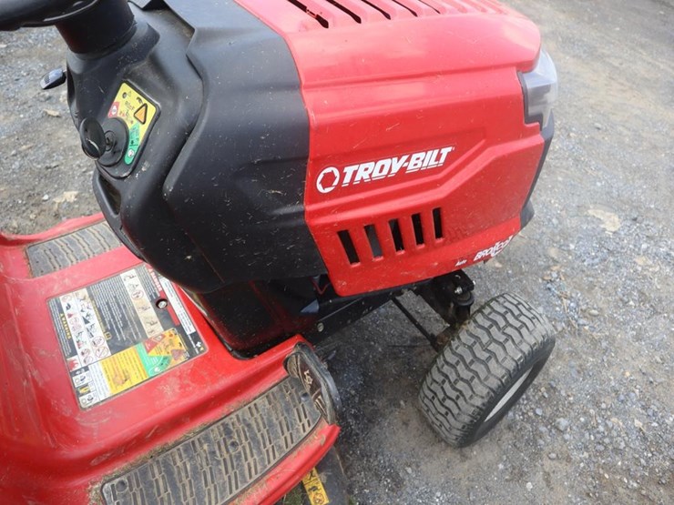 troybilt-riding-mower-image-15