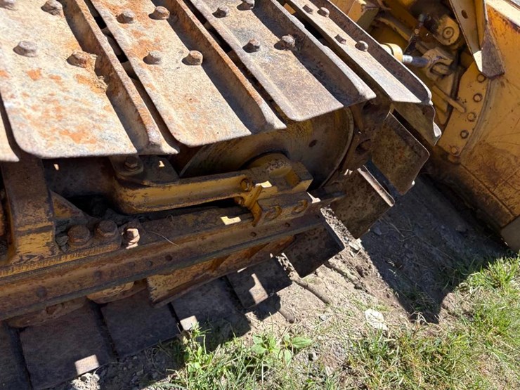 komatsu-d32e-1-image-11