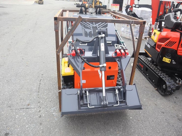 tpm-t460-pro-stand-on-skid-steer-loader-image-3