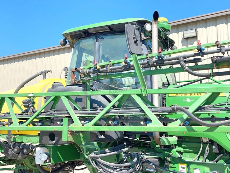 2010-john-deere-4630-image-89