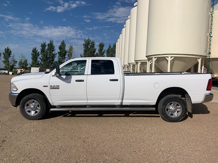 2017-dodge-2500-image-8