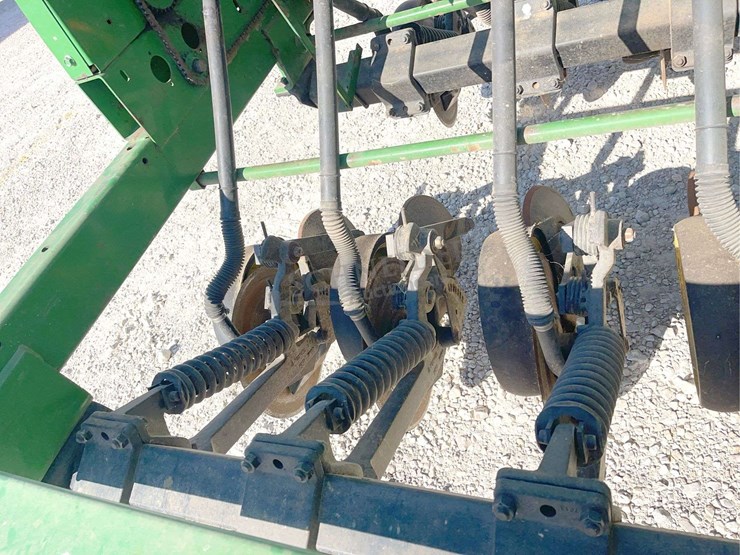 john-deere-750-image-22