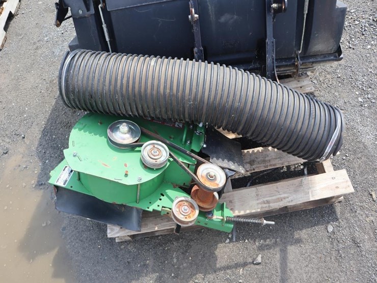 john-deere-bagger-attachment-image-5