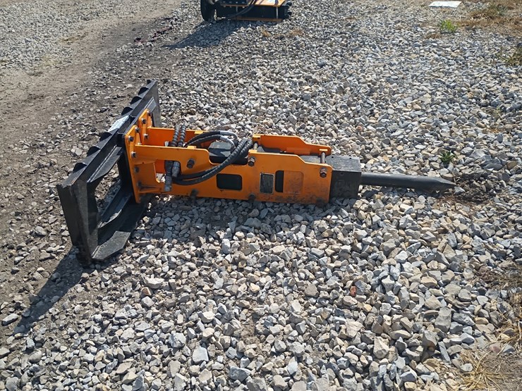 #26905-•-future-hydraulic-breaker-skid-steer-attachment-image-1