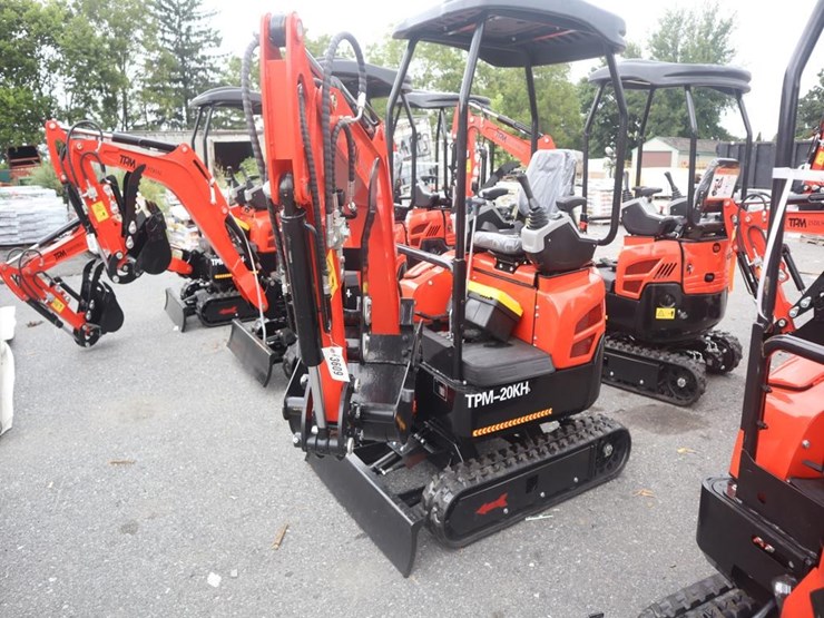 tpm-20kh-mini-excavator-image-5
