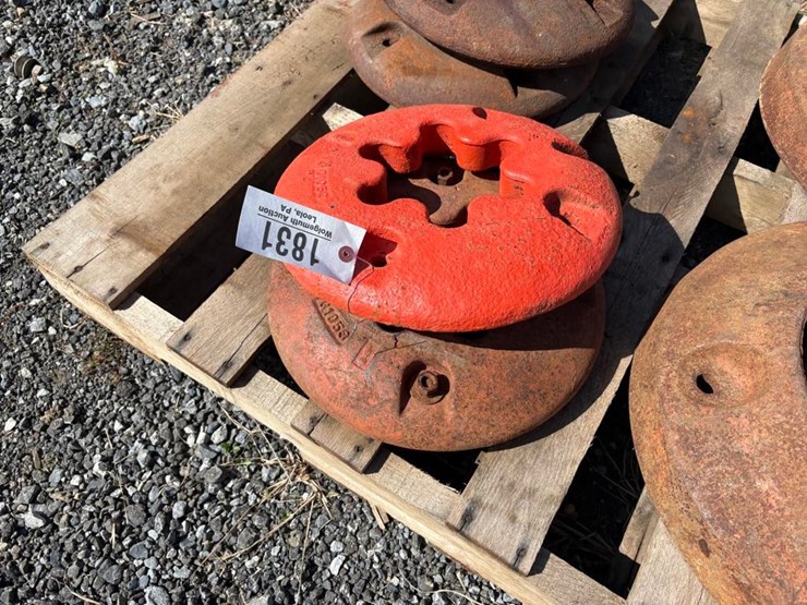 case-front-wheel-weigts-image-2