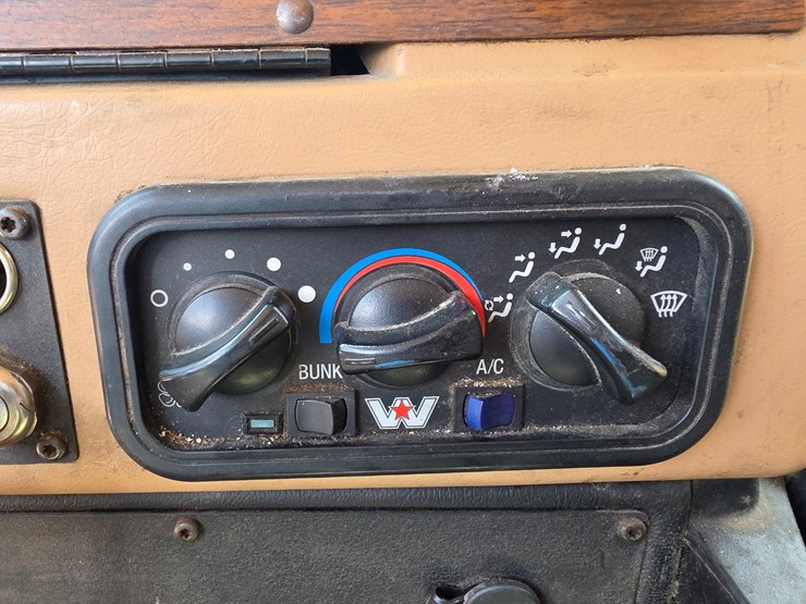 2012-western-star-4900-image-65