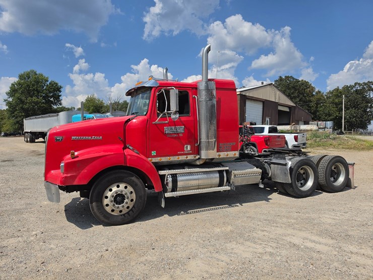 2012-western-star-4900-image-3
